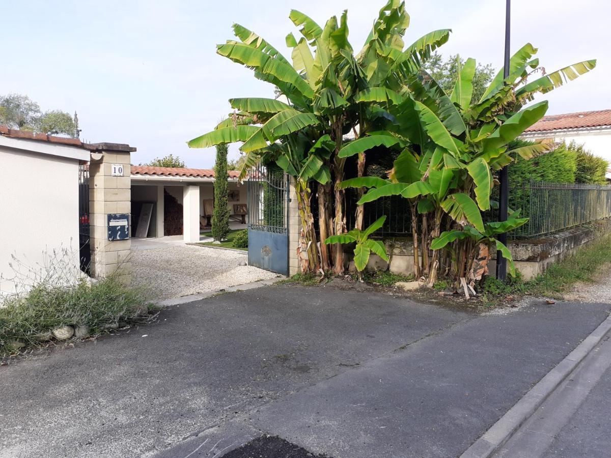 Fronsac  Chez Jeanfi B&B 외부 사진