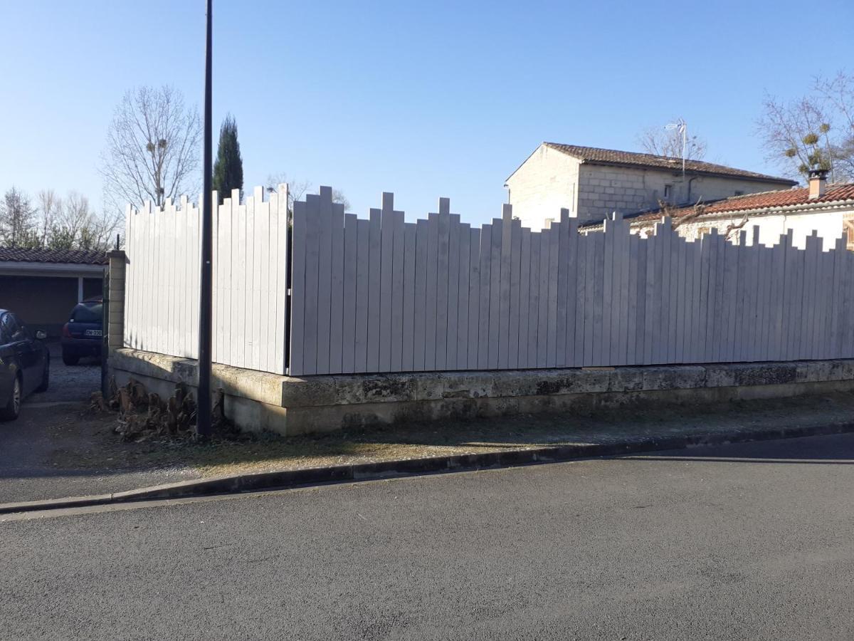 Fronsac  Chez Jeanfi B&B 외부 사진