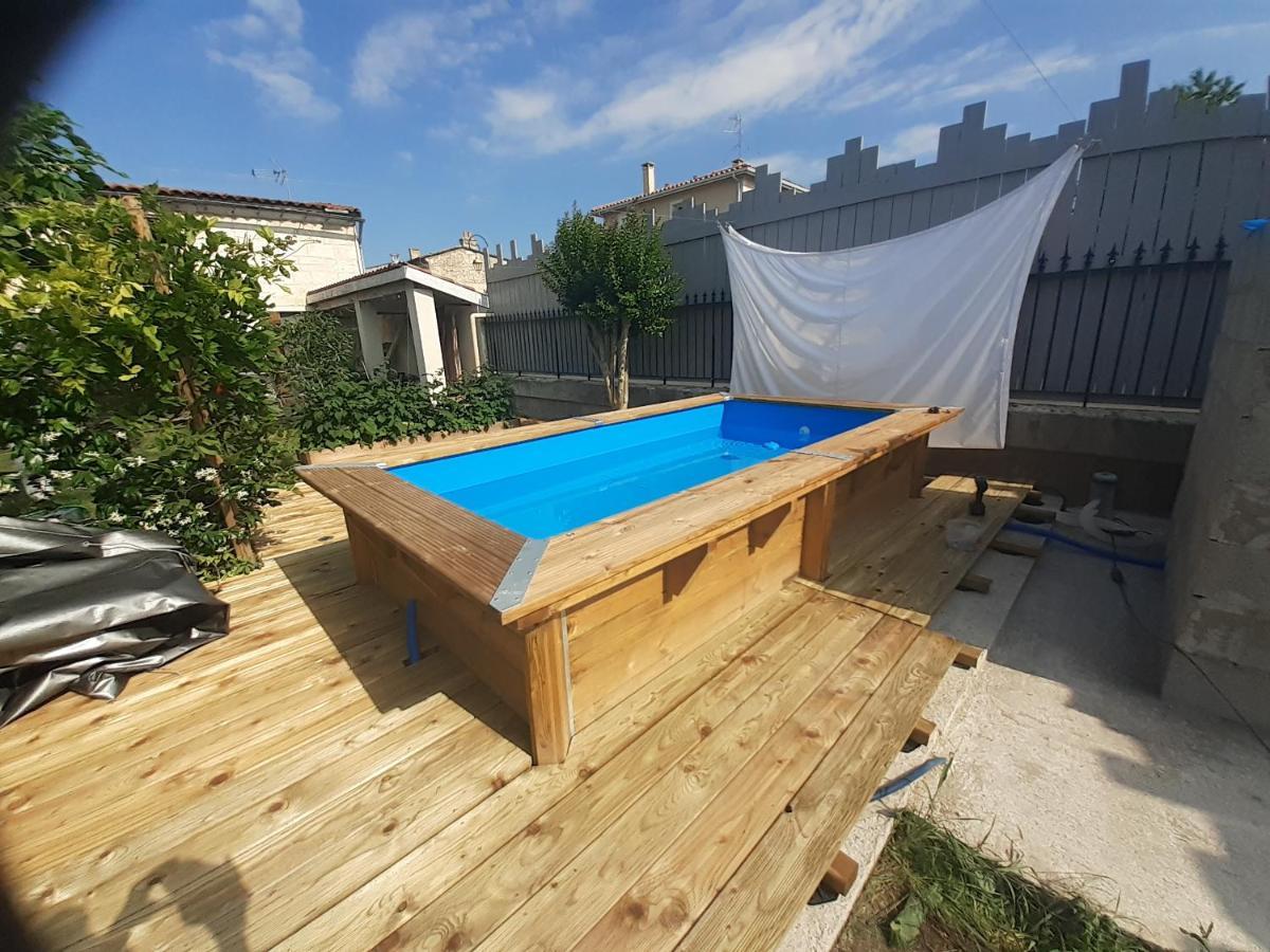 Fronsac  Chez Jeanfi B&B 외부 사진