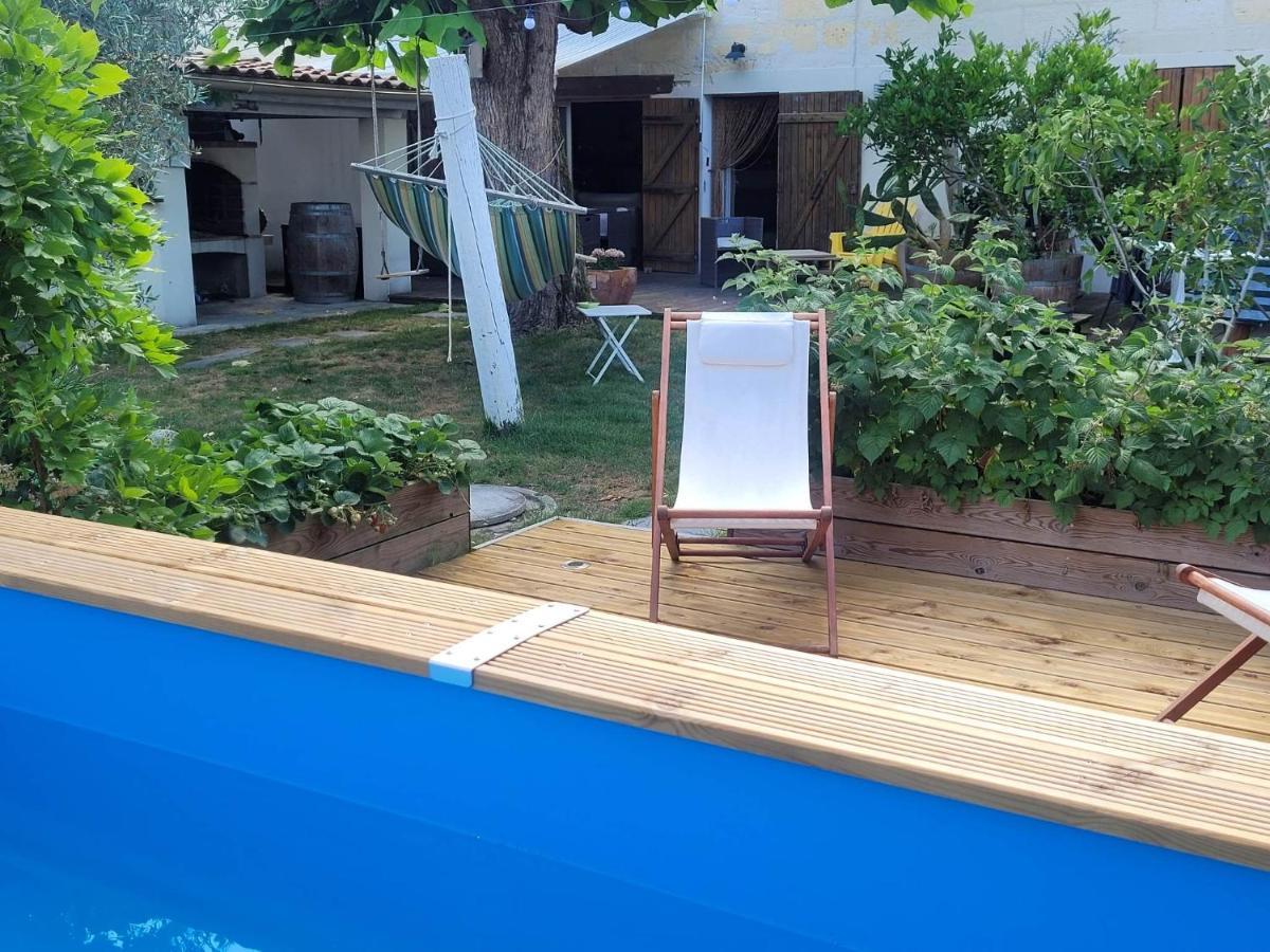 Fronsac  Chez Jeanfi B&B 외부 사진